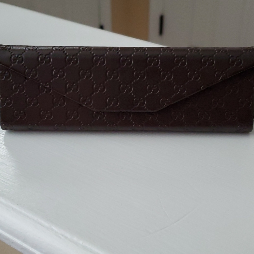 (EUC) Gucci eyeglass case